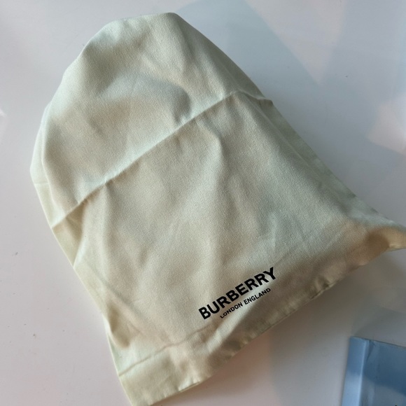 Burberry crossbody NOTE bag Vintage Check / Leather in Black preowned - Picture 15 of 16